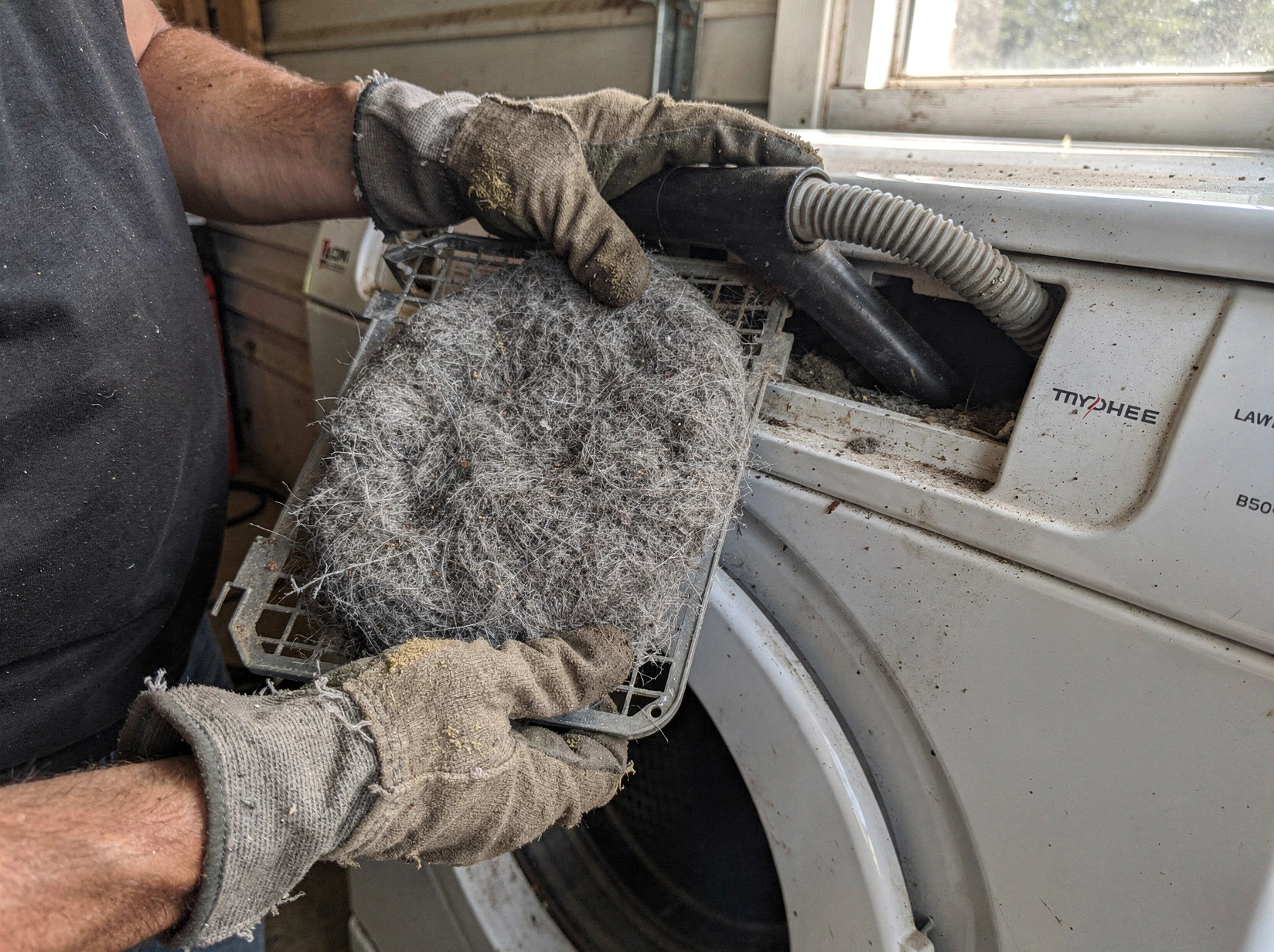 Cleaning Dryer Lint Trap service in Pomona, CA